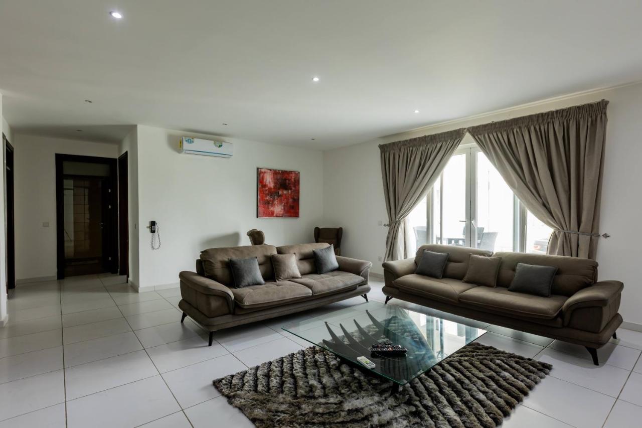 Accra Fine Suites - Henrietta'S Residences Exteriör bild
