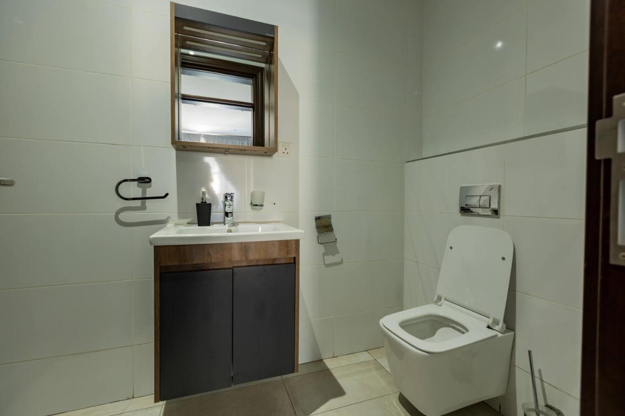 Accra Fine Suites - Henrietta'S Residences Exteriör bild